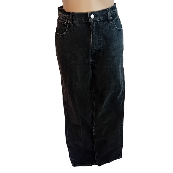 Abercrombie & Fitch Denim - Abercrombie & Fitch Women's 90s Straight Jeans Ultra High Rise Black Wash 27/4R
